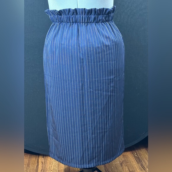 Paperbag Waist Pinstripe - Picture 2 of 5